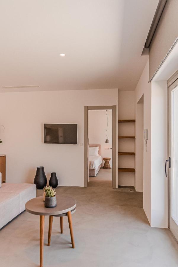 Amarelo Suites Klouvas Exteriör bild