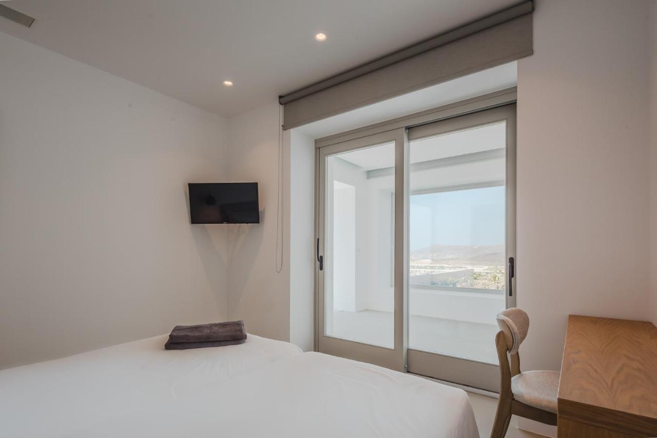 Amarelo Suites Klouvas Exteriör bild